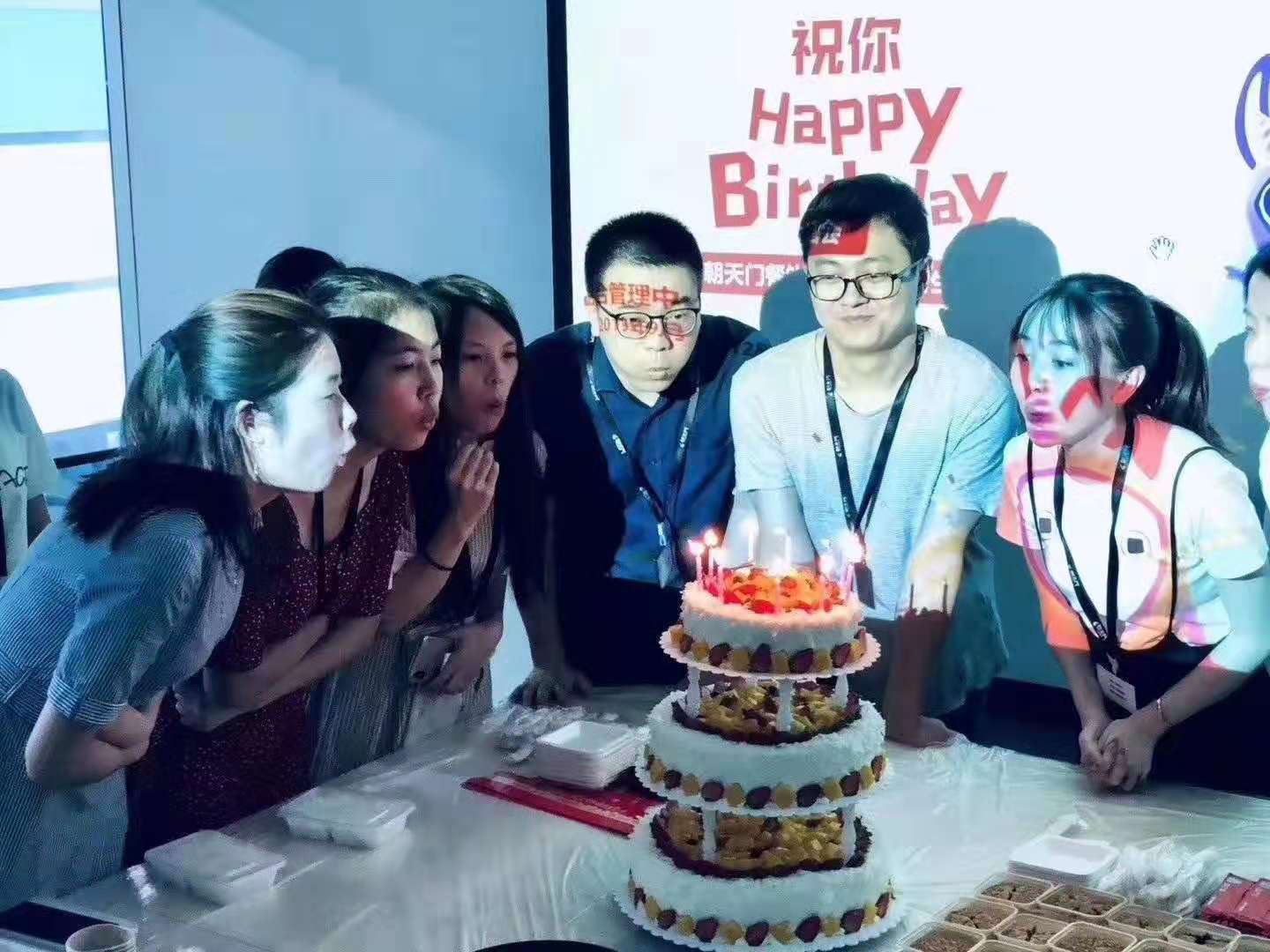 九月生日會(huì)遇上中秋宴，雙倍關(guān)懷雙倍幸福！