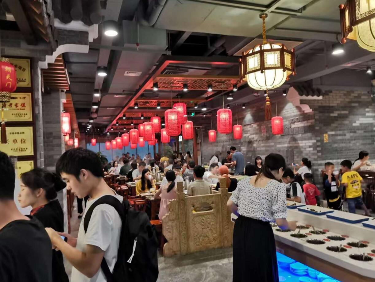 臨汾開火鍋加盟店，遇到同行搶生意怎么辦？